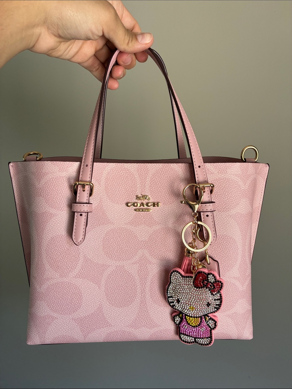 2/$20🎀 Pink Crystal Cat Keychain Bag Charm